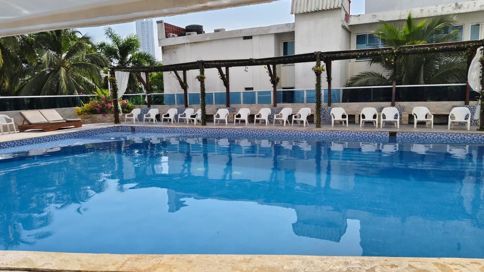 Aparta Estudio En Edificio Conquistador