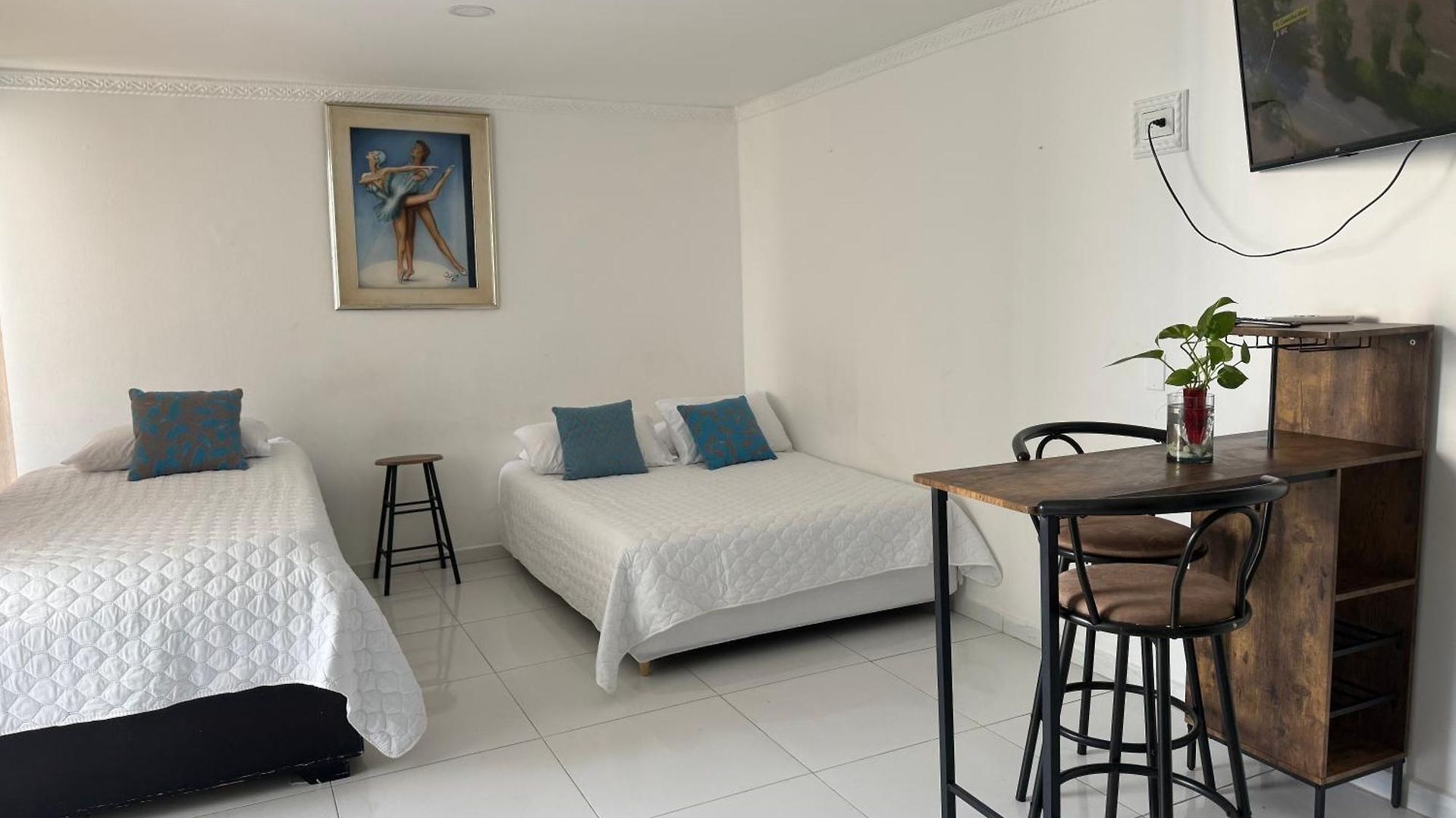 Aparta Estudio En Edificio Conquistador Apartamento