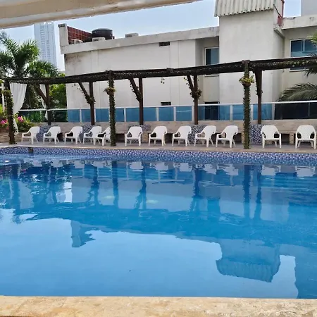 Aparta Estudio En Edificio Conquistador
