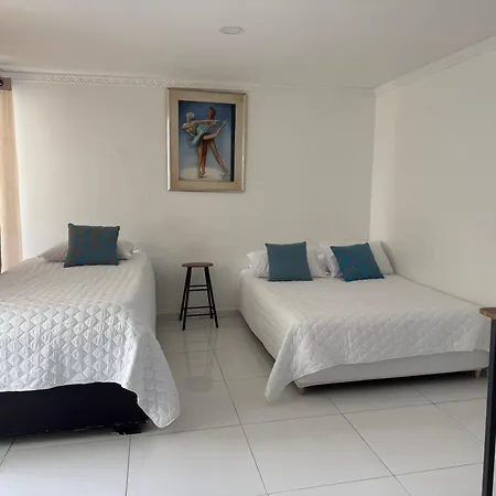 Aparta Estudio En Edificio Conquistador
